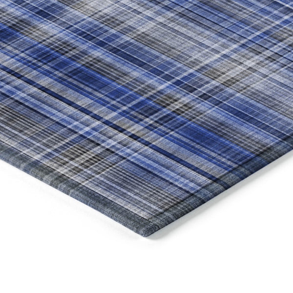 Homeroots 2' Stylish Plaid Washable Non-skid Indoor Outdoor Area Rug For Kids And Pets In Chic Design Navy Polyester 561893