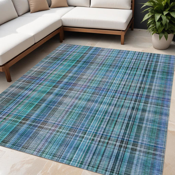 Homeroots 2' Stylish Plaid Washable Non-skid Indoor Outdoor Area Rug For Kids And Pets In Chic Design Teal Polyester 561934