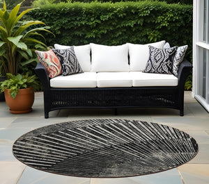 Homeroots 3' Abstract Washable Indoor Outdoor Area Rug – Stylish, Durable, And Stain-resistant For Any Space Black Polyester 561953