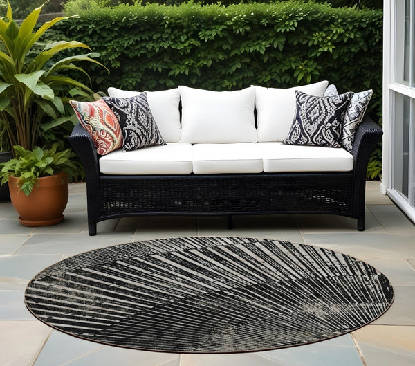 Homeroots 3' Abstract Washable Indoor Outdoor Area Rug – Stylish, Durable, And Stain-resistant For Any Space Black Polyester 561953