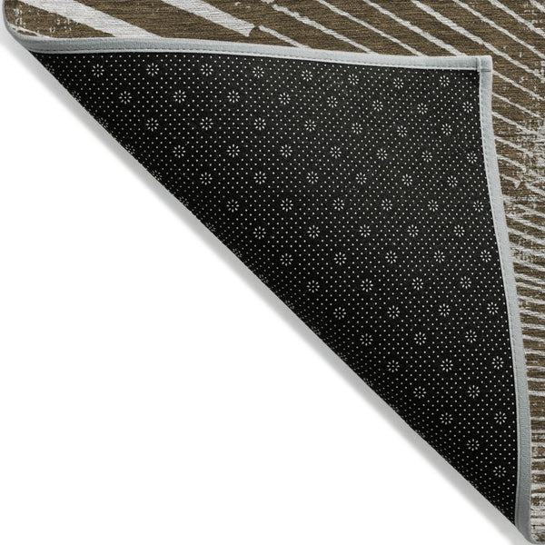 Homeroots 3' Abstract Washable Indoor Outdoor Area Rug – Stylish, Durable, And Stain-resistant For Any Space Chocolate Polyester 561960