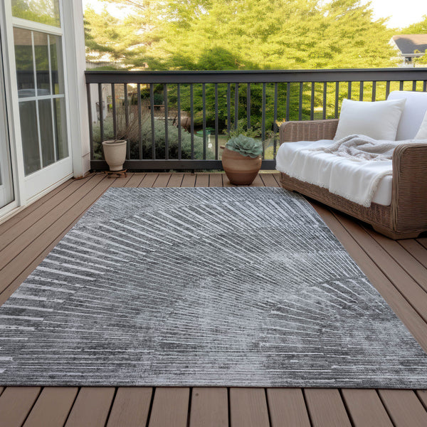 Homeroots 10' X 14' Gray And Ivory Abstract Washable Non Skid Indoor Outdoor Area Rug Gray Polyester 561974