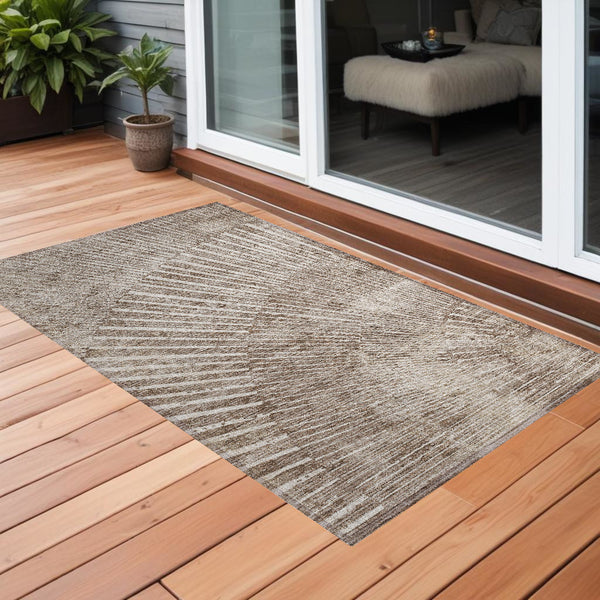 Homeroots 3' X 5' Taupe And Ivory Abstract Washable Non Skid Indoor Outdoor Area Rug Taupe Polyester 561996