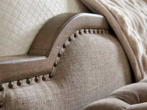 Lexington Tommy Bahama Home Stone Harbour Upholstered Bed – Embrace Casual Sophistication With Elegant Design And Comfort Hatteras Gray  561-144c