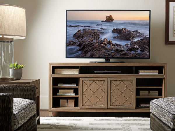 Lexington Tommy Bahama Home Fairbanks Media Console - Casual Elegance With Sliding Doors, Adjustable Shelves, And Sound Bar Space Hatteras Gray  561-907