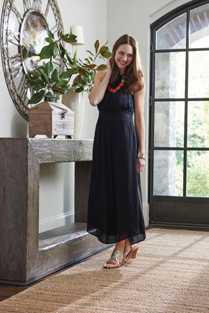 Lexington Tommy Bahama Home Emerson Hall Chest - Embrace Casual Elegance With Adjustable Shelves And Stunning Stained Top Design Hatteras Gray  561-973