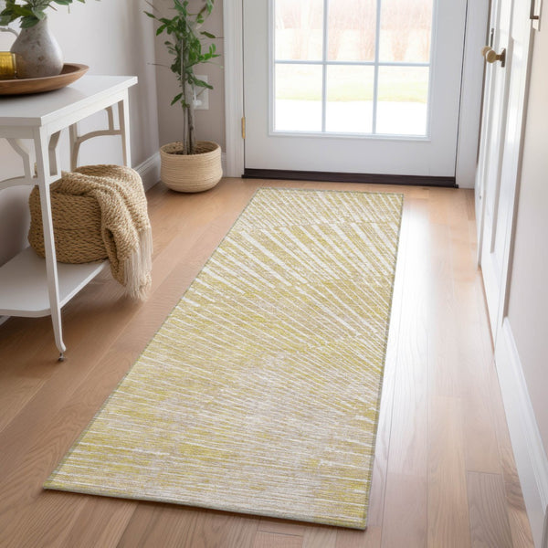 Homeroots 3' Abstract Washable Indoor Outdoor Area Rug – Stylish, Durable, And Stain-resistant For Any Space Wheat Polyester 562012