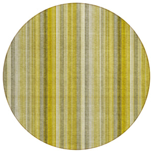Homeroots 8' Round Gold Round Striped Washable Non Skid Indoor Outdoor Area Rug Gold Polyester 562034
