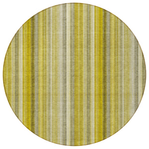 Homeroots 8' Round Gold Round Striped Washable Non Skid Indoor Outdoor Area Rug Gold Polyester 562034
