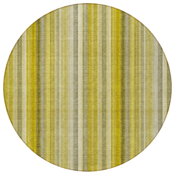 Homeroots 8' Round Gold Round Striped Washable Non Skid Indoor Outdoor Area Rug Gold Polyester 562034