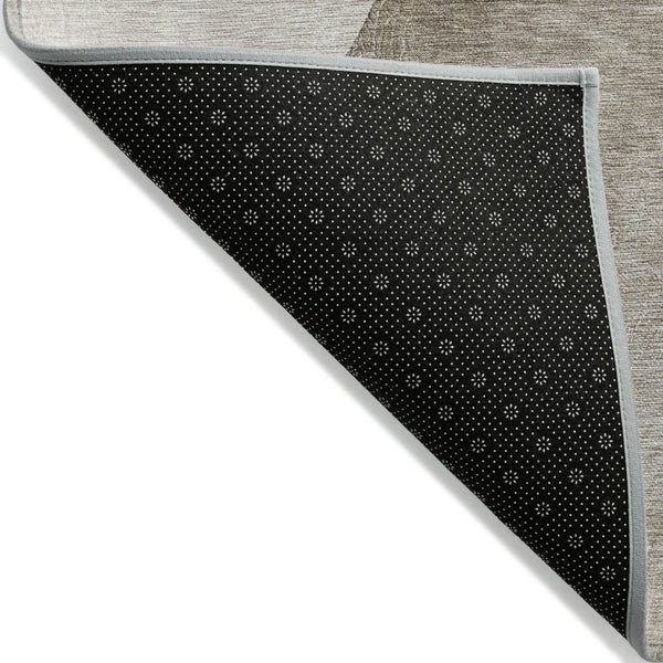 HomeRoots 5' Modern Abstract Gray and Black Washable Non-Skid Area Rug for Indoor and Outdoor Use, 60" x 90" 5' X 8' 562177