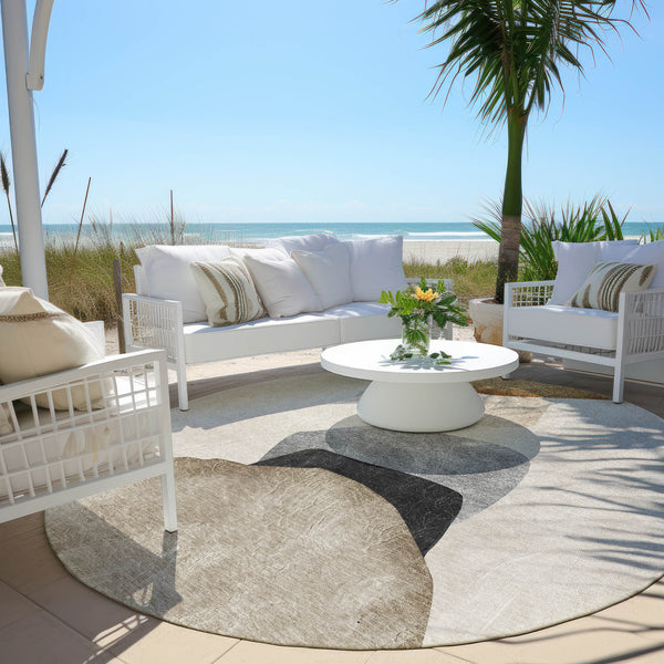 Homeroots 8' Round Tan Brown And Gray Round Abstract Washable Non Skid Indoor Outdoor Area Rug Brown Polyester 562178