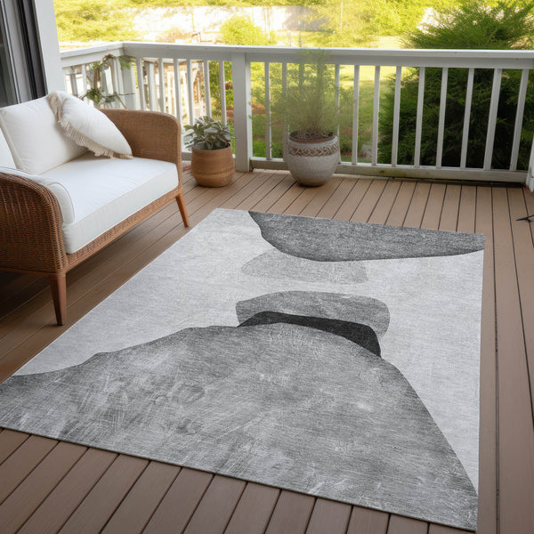 Homeroots 5' X 8' Gray And Black Abstract Washable Non Skid Indoor Outdoor Area Rug Gray Polyester 562186
