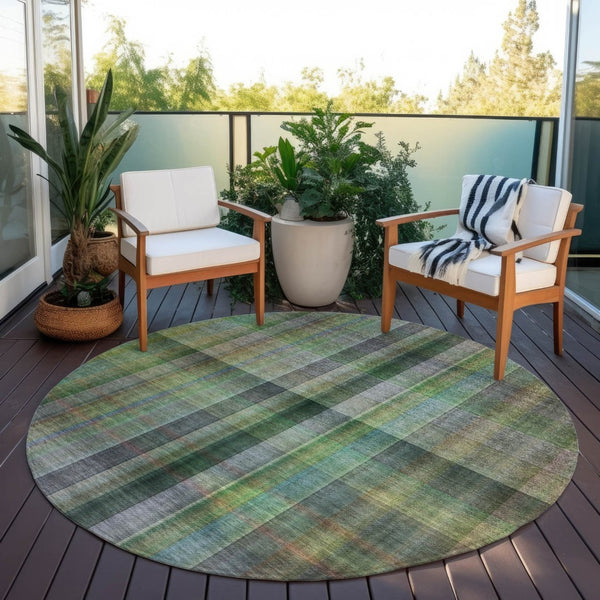 HomeRoots 5' Blue Plaid Washable Area Rug - Stylish, Non-Skid Design for Indoor and Outdoor Living Spaces 8' Round 562232