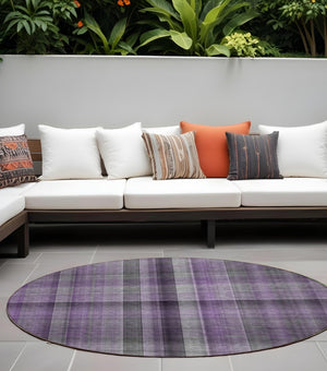 HomeRoots 5' Blue Plaid Washable Area Rug - Stylish, Non-Skid Design for Indoor and Outdoor Living Spaces 8' Round 562241