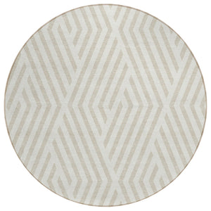 HomeRoots 5' Black and White Geometric Washable Area Rug - Stylish Non-Skid Design for Indoor & Outdoor Use 8' Round 562304