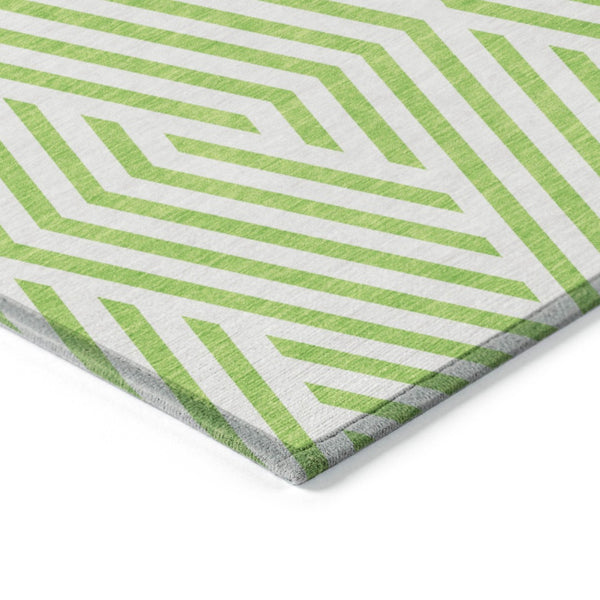 HomeRoots 5' Black and White Geometric Washable Area Rug - Stylish Non-Skid Design for Indoor & Outdoor Use 8' X 10' 562323