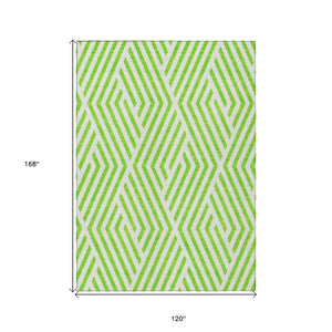 HomeRoots 5' Black and White Geometric Washable Area Rug - Stylish Non-Skid Design for Indoor & Outdoor Use 10' X 14' 562325