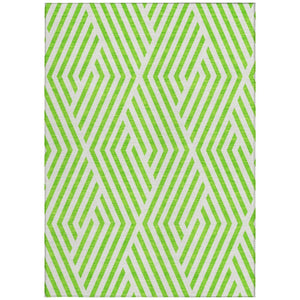 HomeRoots 5' Black and White Geometric Washable Area Rug - Stylish Non-Skid Design for Indoor & Outdoor Use 10' X 14' 562325