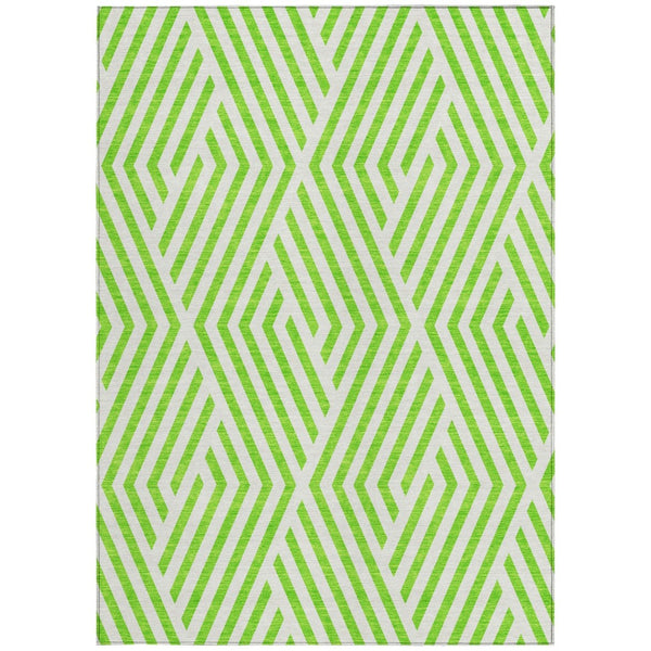 HomeRoots 5' Black and White Geometric Washable Area Rug - Stylish Non-Skid Design for Indoor & Outdoor Use 10' X 14' 562325