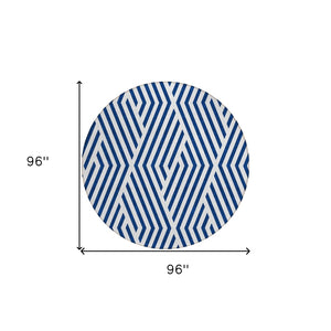 HomeRoots 5' Black and White Geometric Washable Area Rug - Stylish Non-Skid Design for Indoor & Outdoor Use 8' Round 562331
