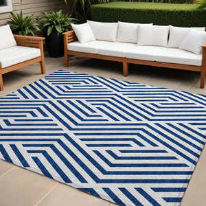 HomeRoots 5' Black and White Geometric Washable Area Rug - Stylish Non-Skid Design for Indoor & Outdoor Use 10' X 14' 562334