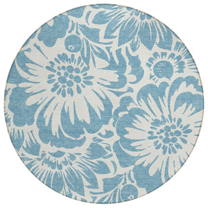 HomeRoots 5' Green and Ivory Floral Area Rug – Stylish, Washable, Non-Skid Design Perfect for Indoor & Outdoor Use 8' Round 562439