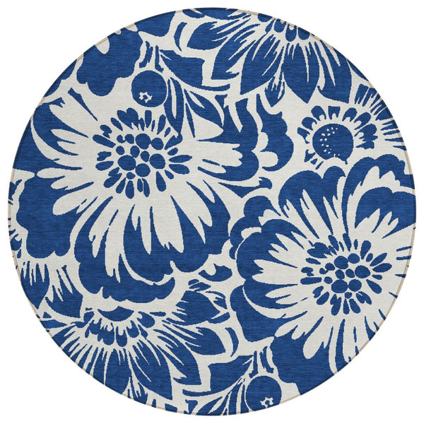 HomeRoots 5' Green and Ivory Floral Area Rug – Stylish, Washable, Non-Skid Design Perfect for Indoor & Outdoor Use 8' Round 562484