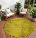 Homeroots 8' Round Gold Round Abstract Washable Non Skid Indoor Outdoor Area Rug Gold Polyester 562682