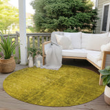 Homeroots 8' Round Gold Round Abstract Washable Non Skid Indoor Outdoor Area Rug Gold Polyester 562682