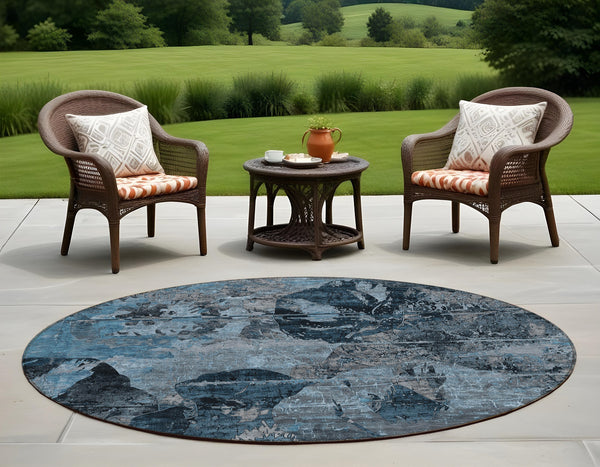 Homeroots 2' Indoor Outdoor Blue Abstract Washable Runner Rug - Stylish, Stain Resistant, And Soft Texture 8' Round Polyester 562745