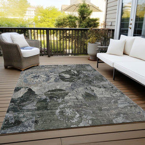 Homeroots 2' Indoor Outdoor Blue Abstract Washable Runner Rug - Stylish, Stain Resistant, And Soft Texture 3' X 5' Polyester 562752