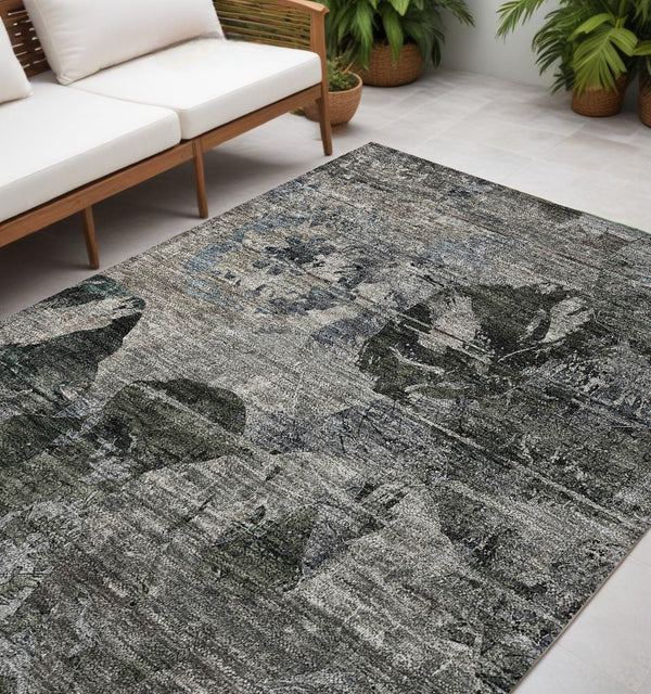 Homeroots 2' Indoor Outdoor Blue Abstract Washable Runner Rug - Stylish, Stain Resistant, And Soft Texture 5' X 8' Polyester 562753