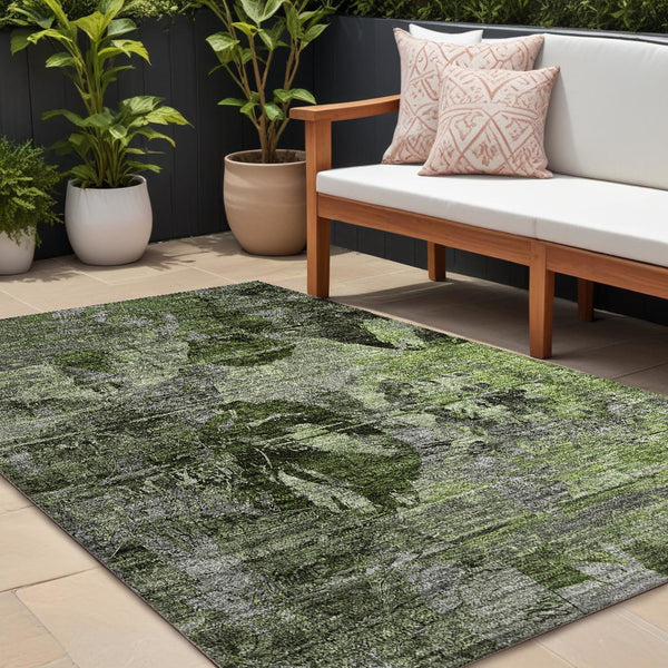Homeroots 2' Indoor Outdoor Blue Abstract Washable Runner Rug - Stylish, Stain Resistant, And Soft Texture 9' X 12' Polyester 562765