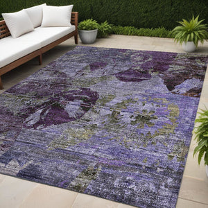 HomeRoots 5' Vibrant Blue Floral Washable Area Rug for Indoor & Outdoor Spaces - Durable, Stylish & Easy Care 5' X 8' 562780