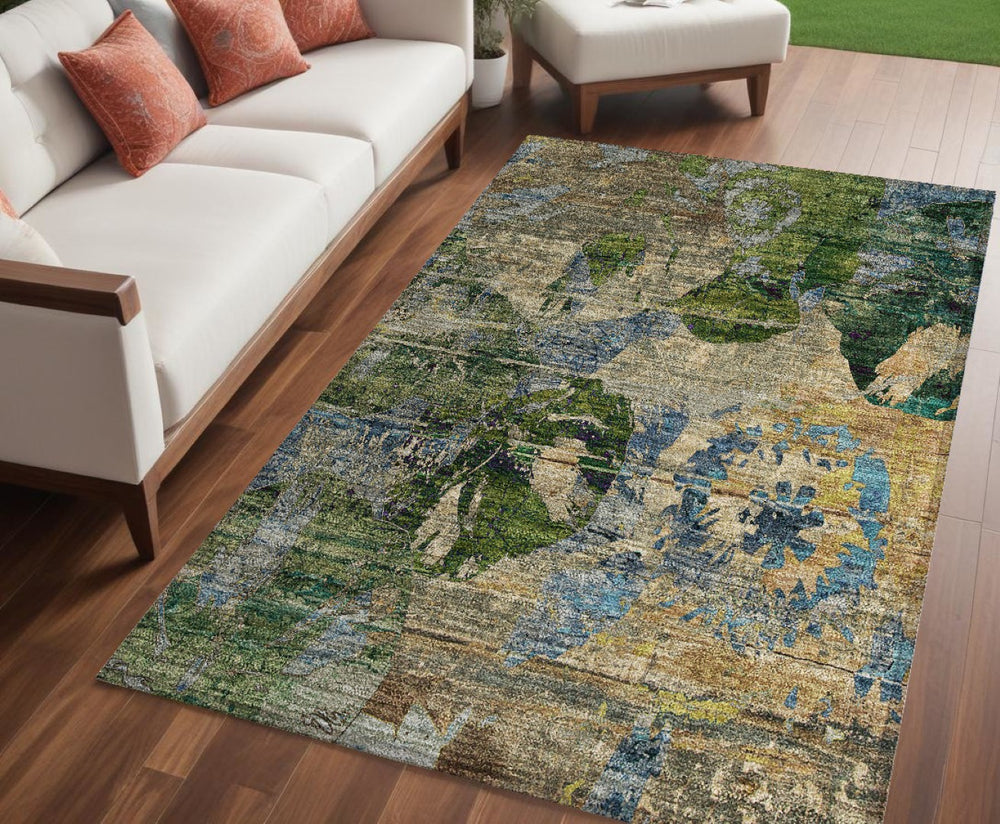 HomeRoots 5' Vibrant Blue Floral Washable Area Rug for Indoor & Outdoor Spaces - Durable, Stylish & Easy Care 5' X 8' 562789