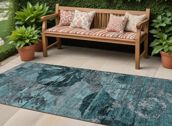 Homeroots 2' Indoor Outdoor Blue Abstract Washable Runner Rug - Stylish, Stain Resistant, And Soft Texture Teal Polyester 562795