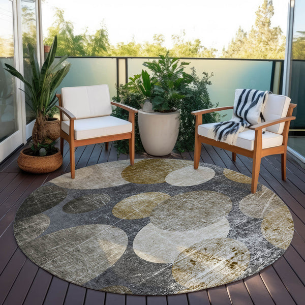 Homeroots 8' X 8' Brown Beige And Ivory Round Abstract Washable Non Skid Indoor Outdoor Area Rug Brown Polyester 562913