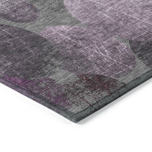 Homeroots 8' X 8' Gray And Purple Round Abstract Washable Non Skid Indoor Outdoor Area Rug Garnet Polyester 562922