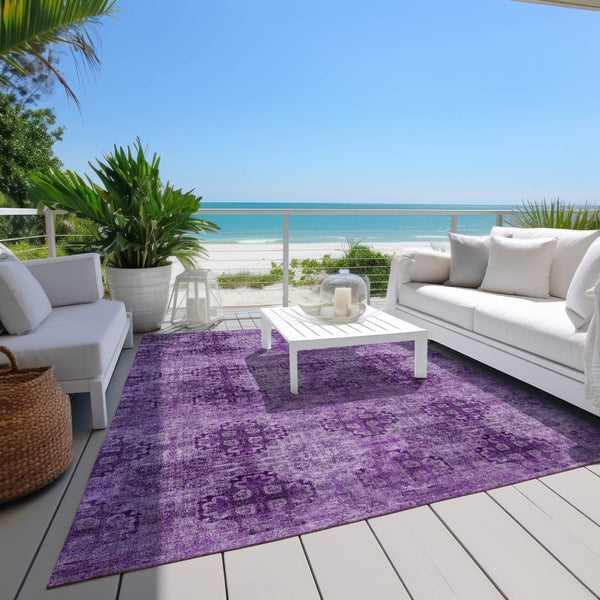 Homeroots 5' Eggplant Floral Medallion Washable Area Rug – Non-skid Design Perfect For Indoor & Outdoor Use 5' X 8' Polyester 562948