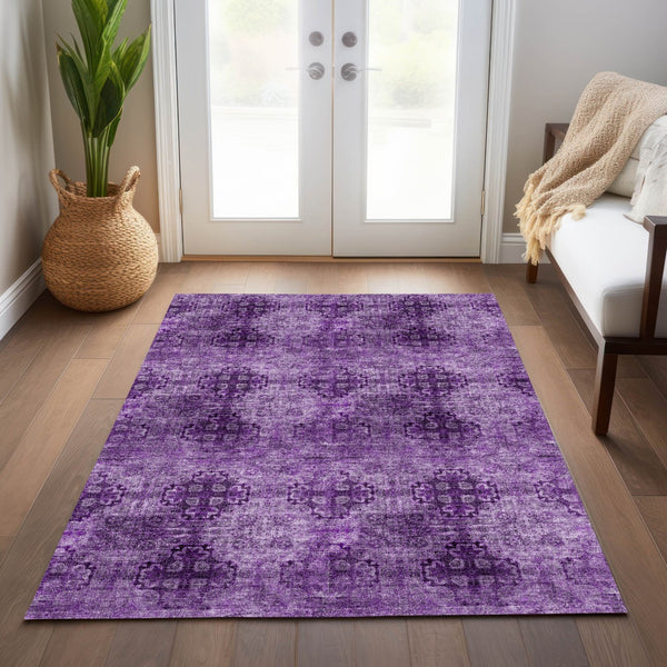 Homeroots 5' Eggplant Floral Medallion Washable Area Rug – Non-skid Design Perfect For Indoor & Outdoor Use 8' X 10' Polyester 562950