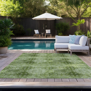 Homeroots 5' Eggplant Floral Medallion Washable Area Rug – Non-skid Design Perfect For Indoor & Outdoor Use 5' X 8' Polyester 562975