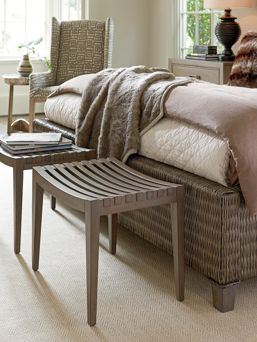 Lexington Tommy Bahama Home Pelham Bench - Embrace Casual Elegance With Comfortable Design, Driftwood Finish, And Stylish Appeal Smoke Gray  562-536