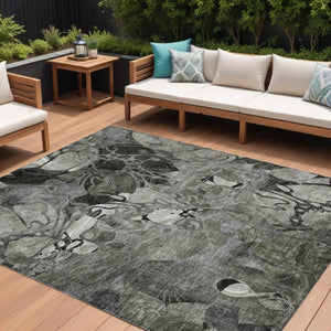 HomeRoots 5' Beige and Blue Abstract Area Rug - Stylish, Washable, Indoor/Outdoor - Perfect for High-Traffic Areas Gray 563051