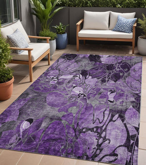 Homeroots 2' Abstract Washable Indoor Outdoor Runner Rug – Stylish Artistry For Your Living Space And More! 5' X 8' Polyester 563065