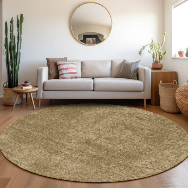 Homeroots 8' Round Tan Round Abstract Washable Non Skid Indoor Outdoor Area Rug Beige Polyester 563084