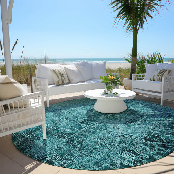 Homeroots 8' Round Teal Round Abstract Washable Non Skid Indoor Outdoor Area Rug Teal Polyester 563156