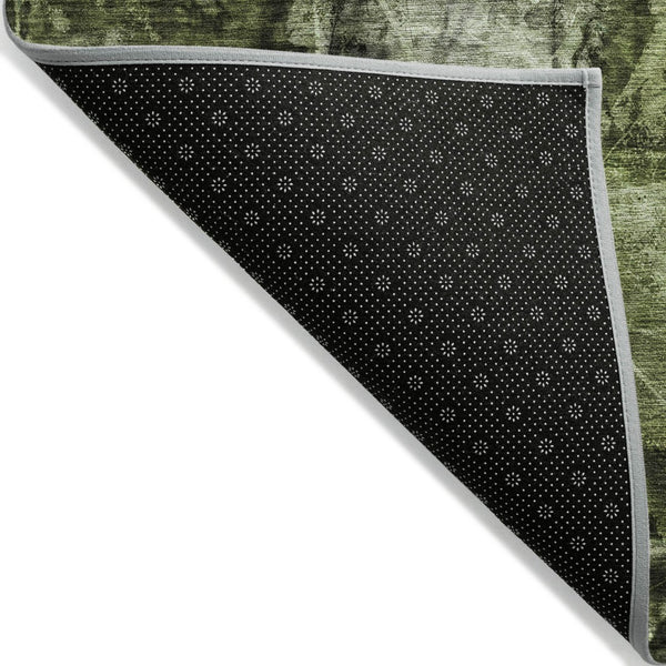 Homeroots 3' Elegant Floral Washable Non-skid Area Rug For Indoor And Outdoor Spaces - Stain Resistant Comfort Green Polyester 563170