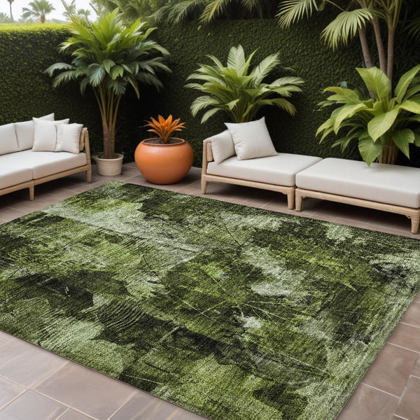 Homeroots 9' X 12' Green Floral Washable Non Skid Indoor Outdoor Area Rug Green Polyester 563176