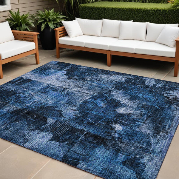 Homeroots 3' Elegant Floral Washable Non-skid Area Rug For Indoor And Outdoor Spaces - Stain Resistant Comfort 8' X 10' Polyester 563184
